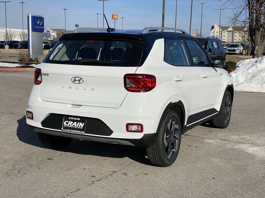 2026 Hyundai VENUE SEL W/Two-Tone Roof