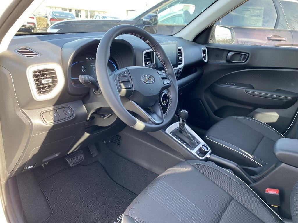 2026 Hyundai VENUE SEL W/Two-Tone Roof