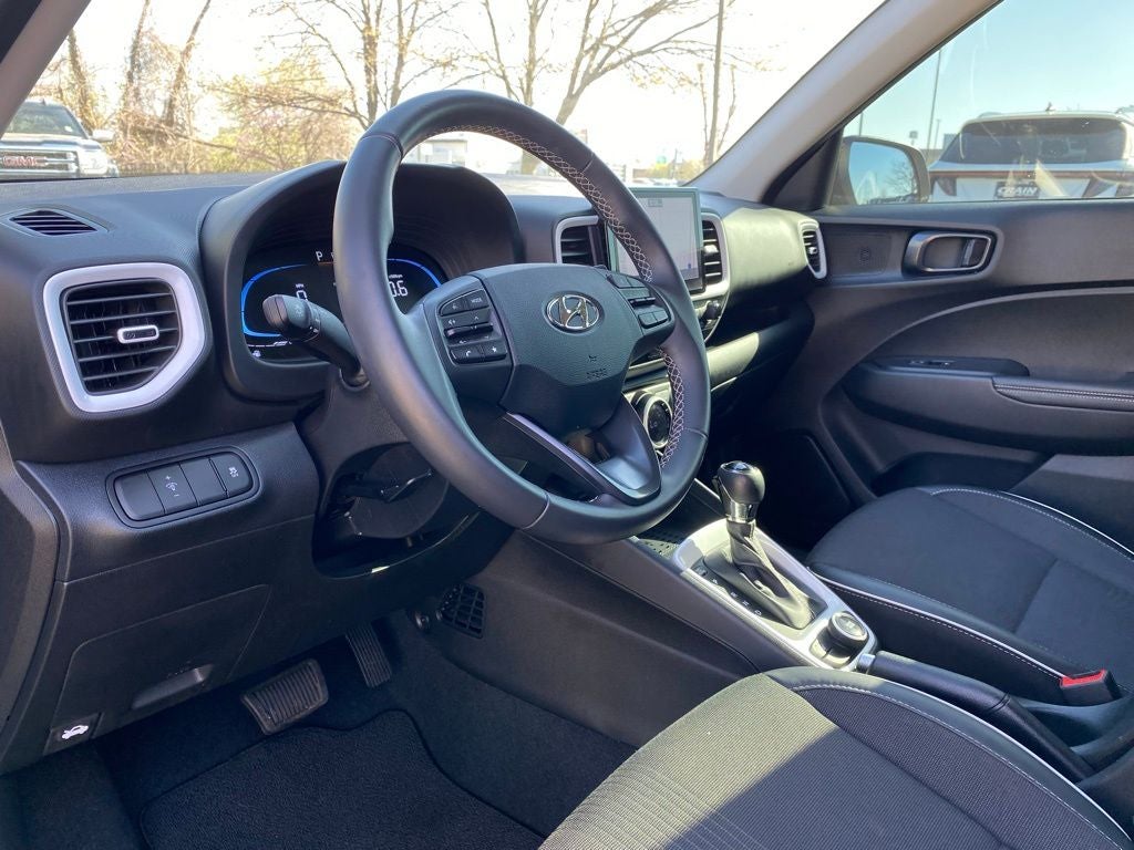 2025 Hyundai VENUE Limited