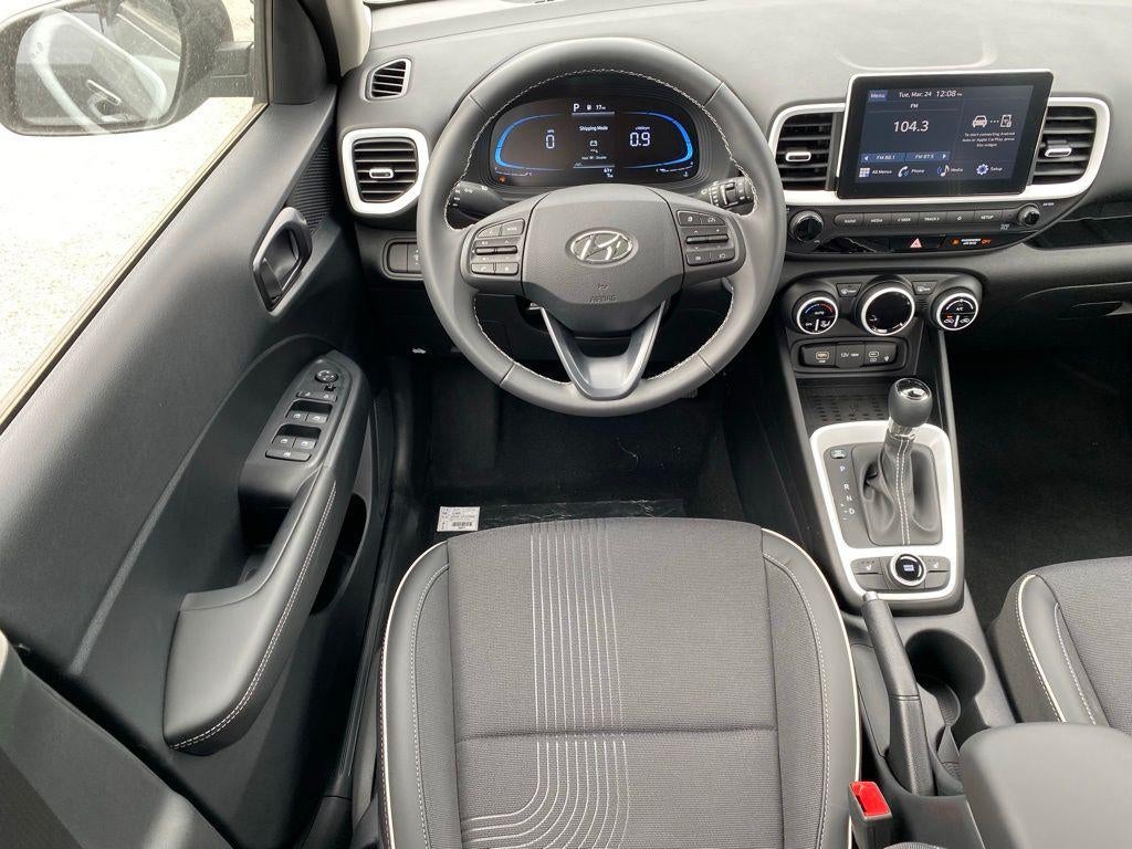 2026 Hyundai VENUE SEL W/Two-Tone Roof
