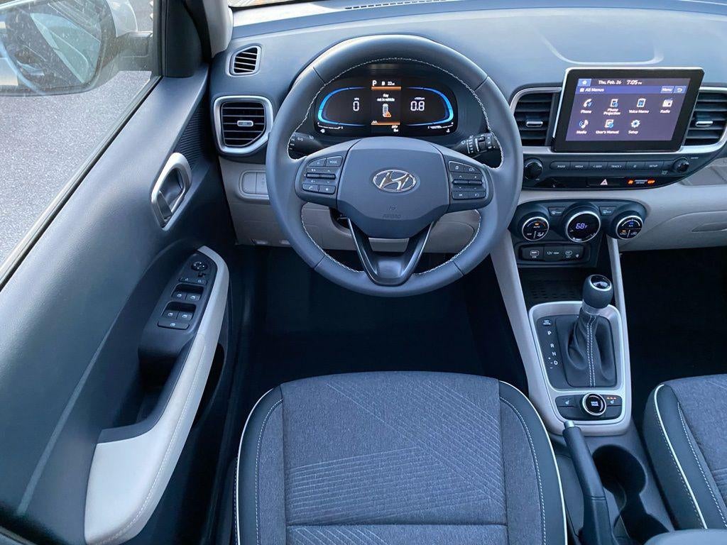 2026 Hyundai VENUE SEL W/Two-Tone Roof