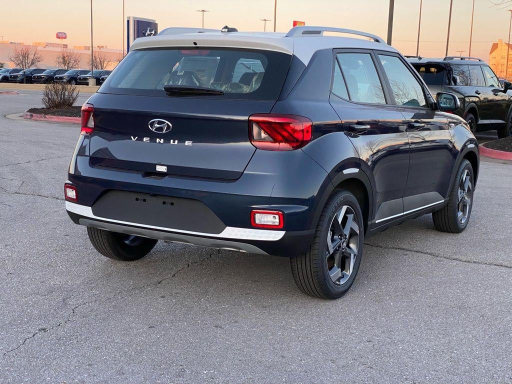 2026 Hyundai VENUE SEL W/Two-Tone Roof