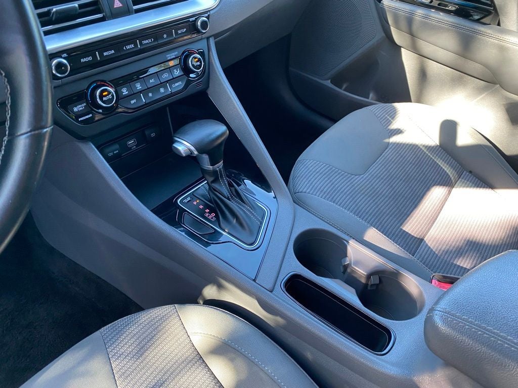 2022 Kia Niro LXS NICE CAR