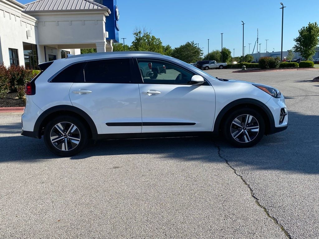 2022 Kia Niro LXS NICE CAR
