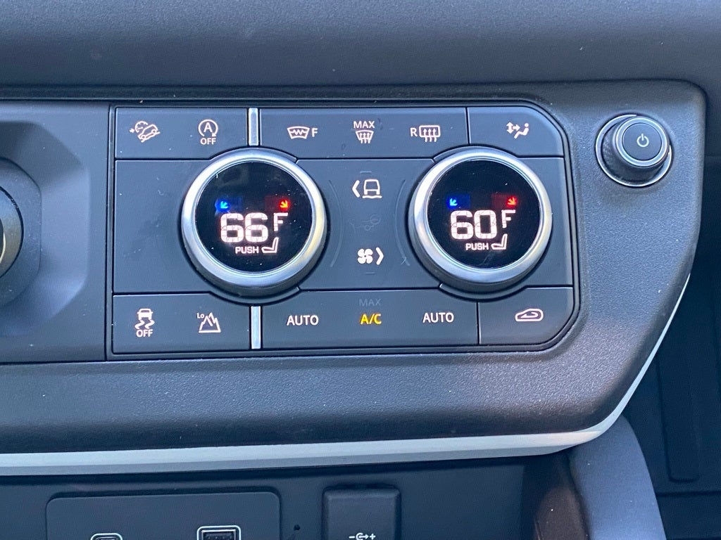 2023 Land Rover Defender 110 X-Dynamic SE