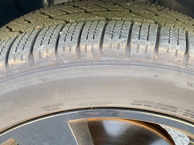 2023 Land Rover Defender 110 X-Dynamic SE