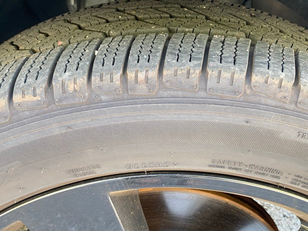 2023 Land Rover Defender 110 X-Dynamic SE