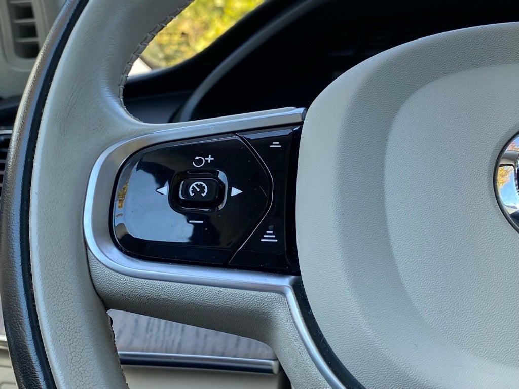 2023 Volvo XC90 Recharge Plug-In Hybrid T8 Plus Bright Theme 7 Passenger