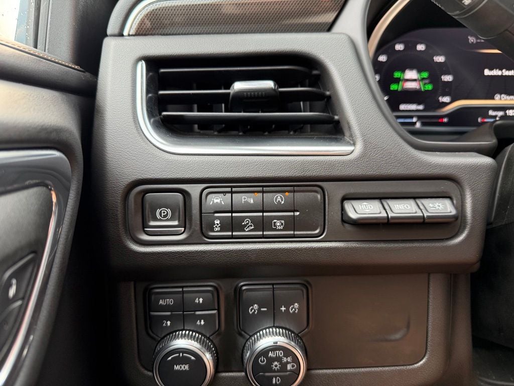 2023 GMC Yukon XL AT4