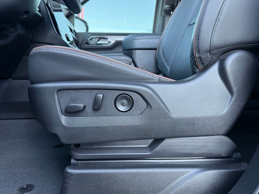 2025 GMC Yukon XL AT4 DVDS,COOLED HEATED,TECH PACK SEATS