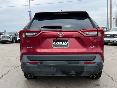 2021 Toyota RAV4 XLE