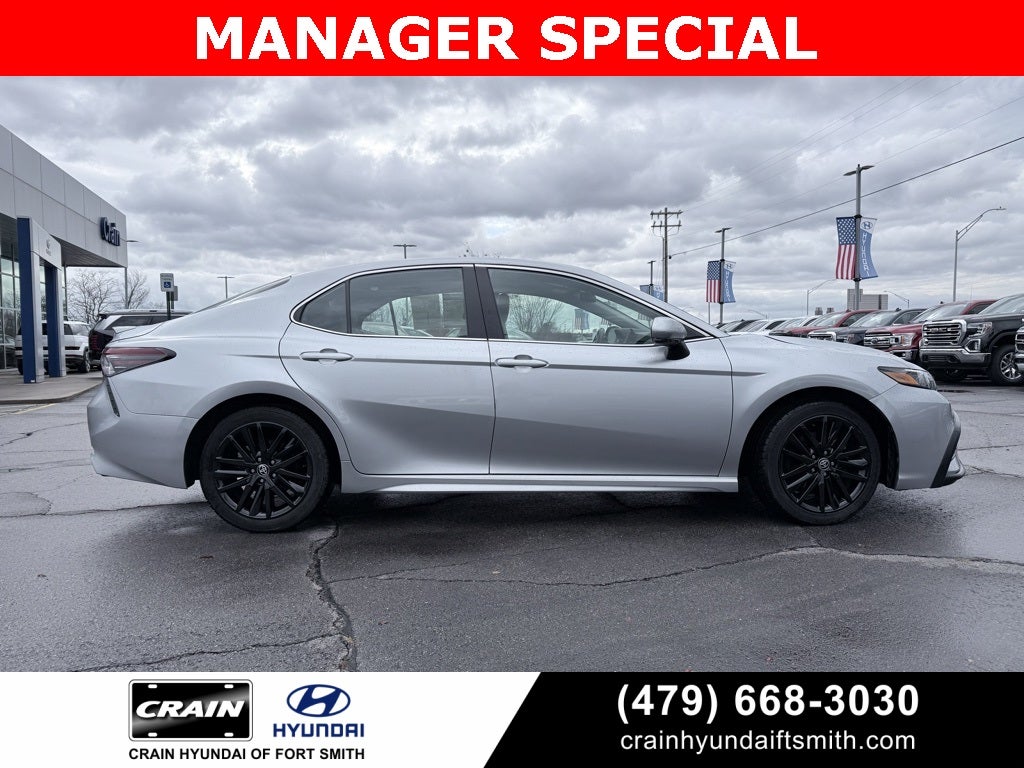 2024 Toyota Camry SE