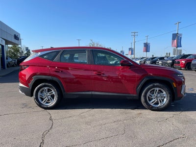 2026 Hyundai TUCSON SE FWD