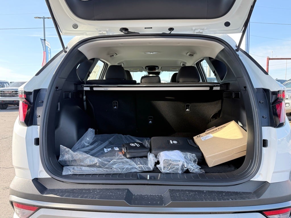 2026 Hyundai TUCSON SE FWD