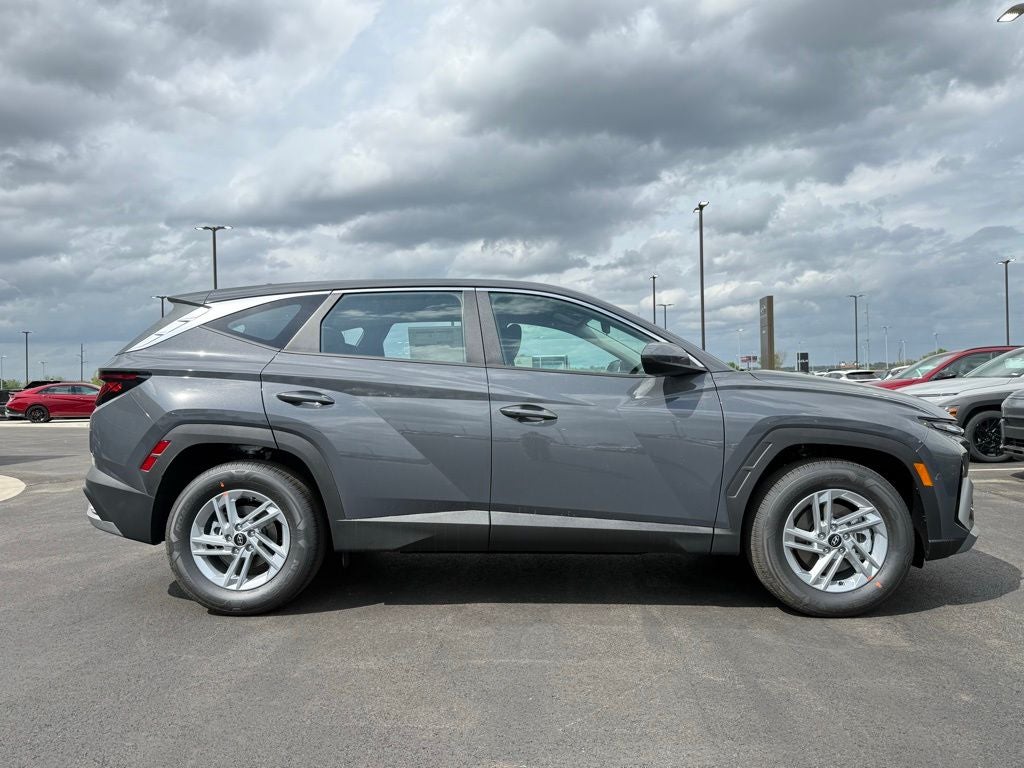 2026 Hyundai TUCSON SE FWD