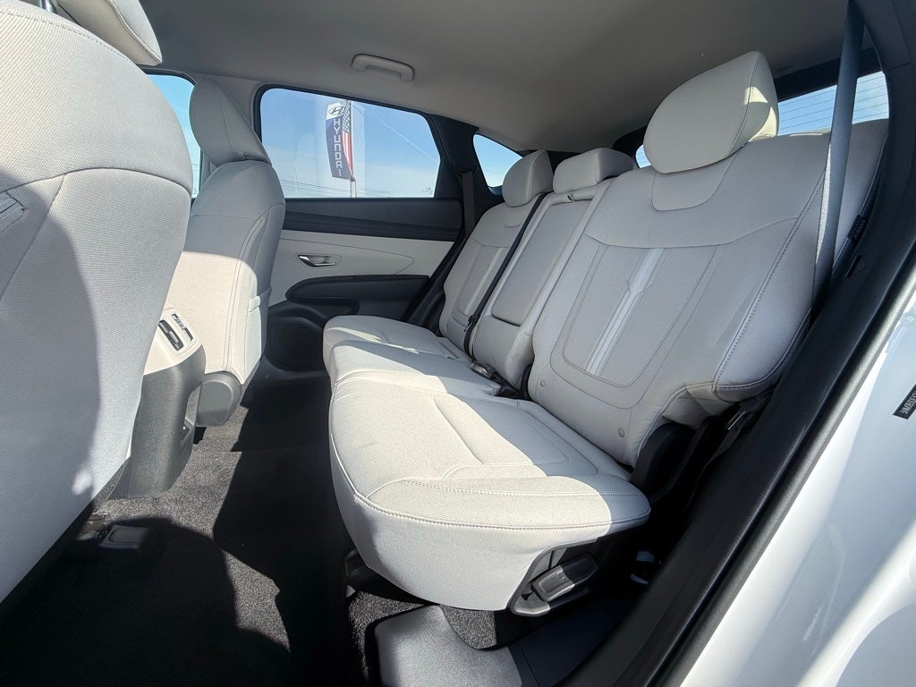 2026 Hyundai TUCSON SEL FWD