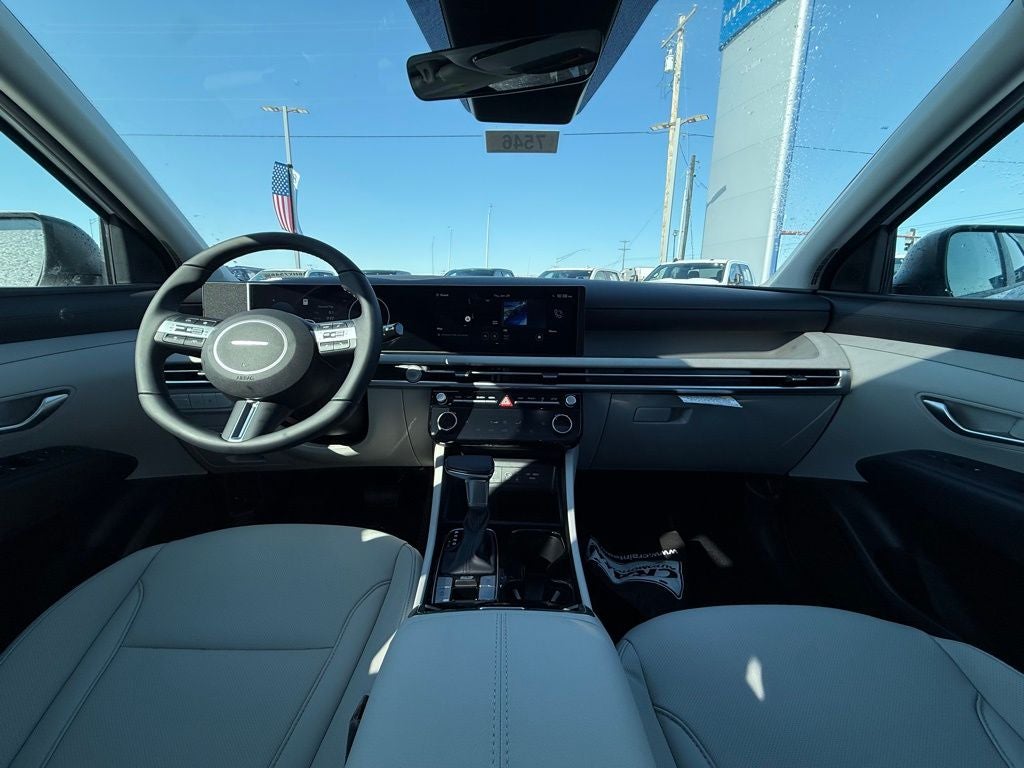 2026 Hyundai TUCSON SEL Premium FWD