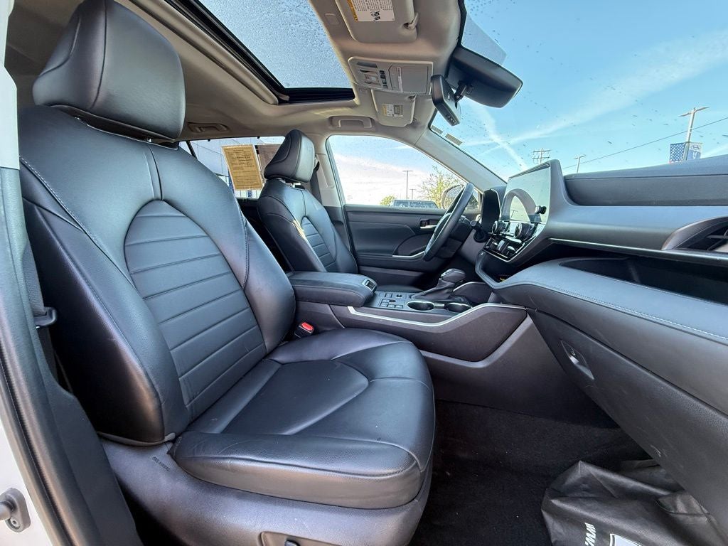 2023 Toyota Highlander XLE