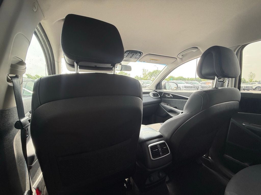 2016 Kia Sorento L