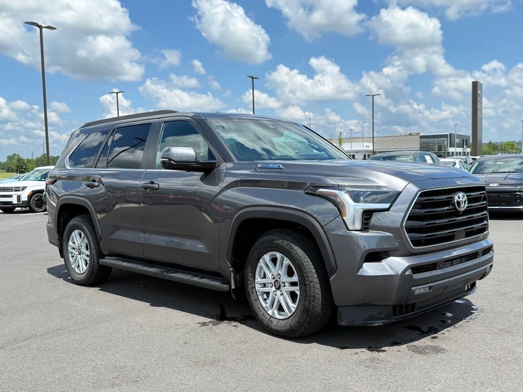 2025 Toyota Sequoia SR5