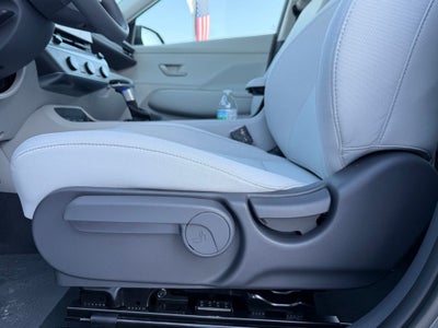 2026 Hyundai KONA SE FWD