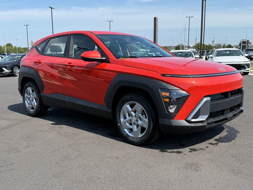 2027 Hyundai KONA SE FWD