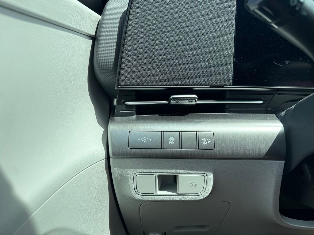 2025 Hyundai KONA SEL FWD