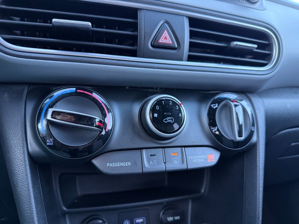 2021 Hyundai KONA SEL