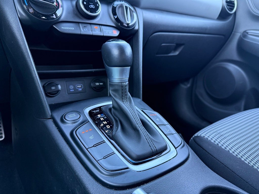 2021 Hyundai KONA SEL