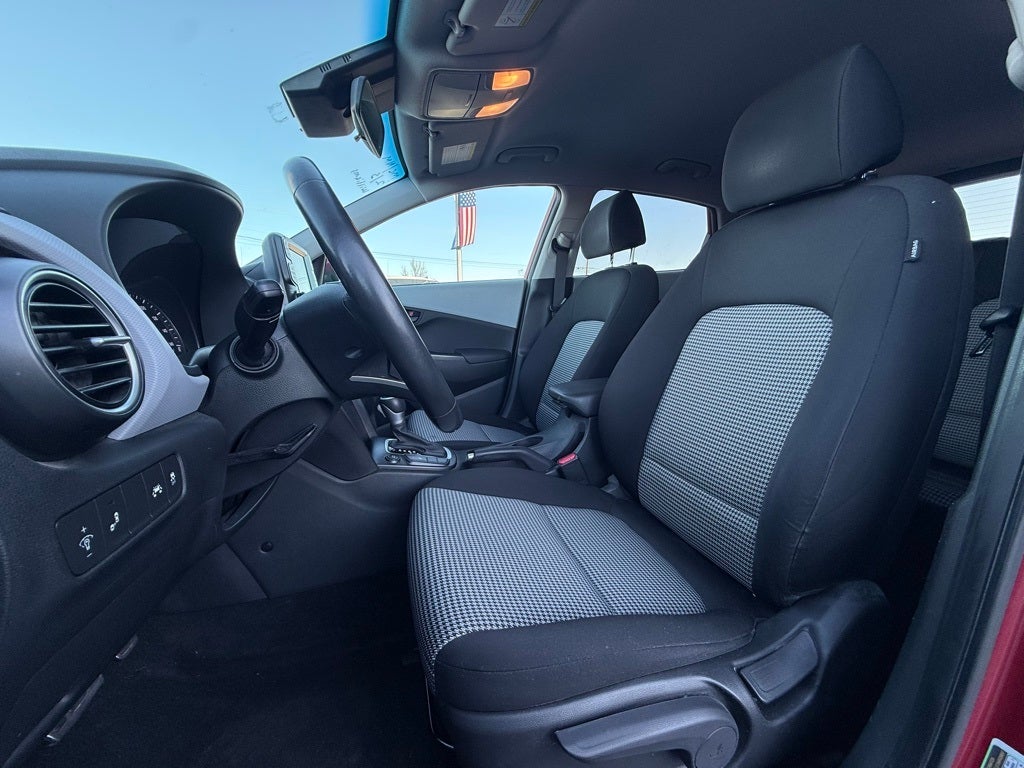 2021 Hyundai KONA SEL