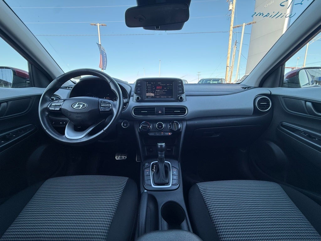 2021 Hyundai KONA SEL