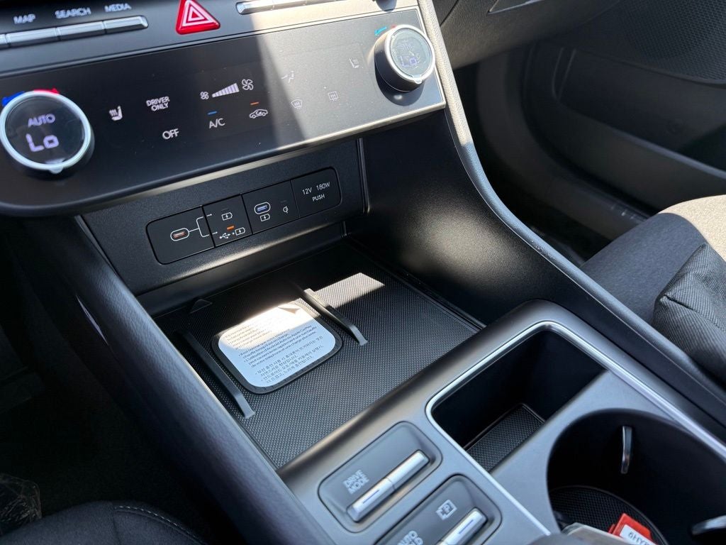 2026 Hyundai SONATA HYBRID SEL