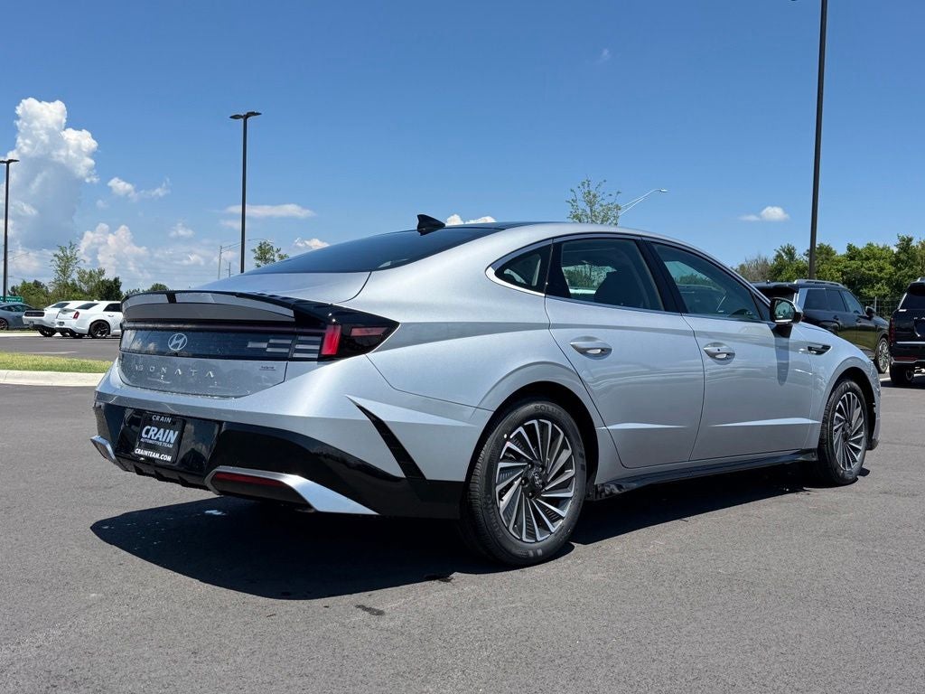 2026 Hyundai SONATA HYBRID SEL