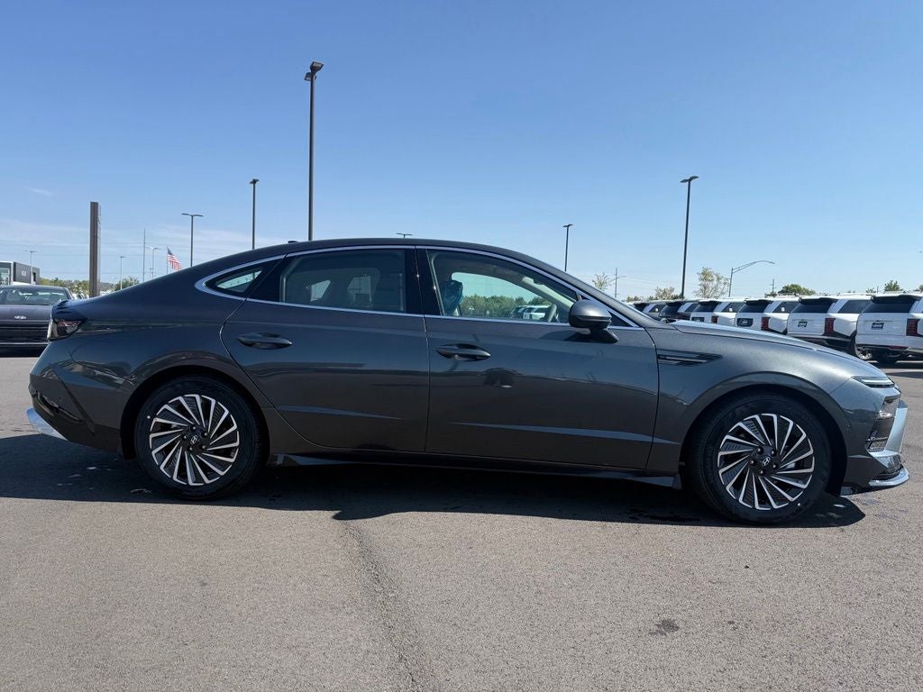 2026 Hyundai SONATA HYBRID Limited