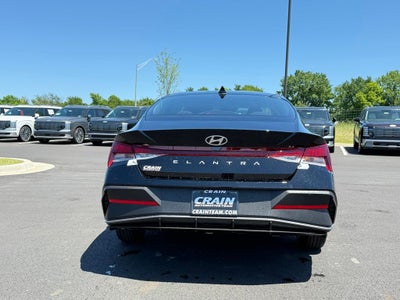 2026 Hyundai ELANTRA SE