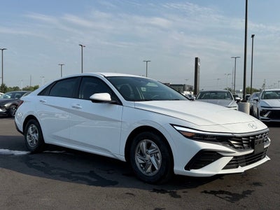 2026 Hyundai ELANTRA SE