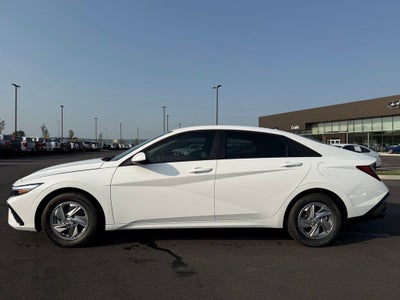 2026 Hyundai ELANTRA SE