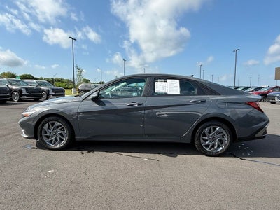 2024 Hyundai ELANTRA SEL