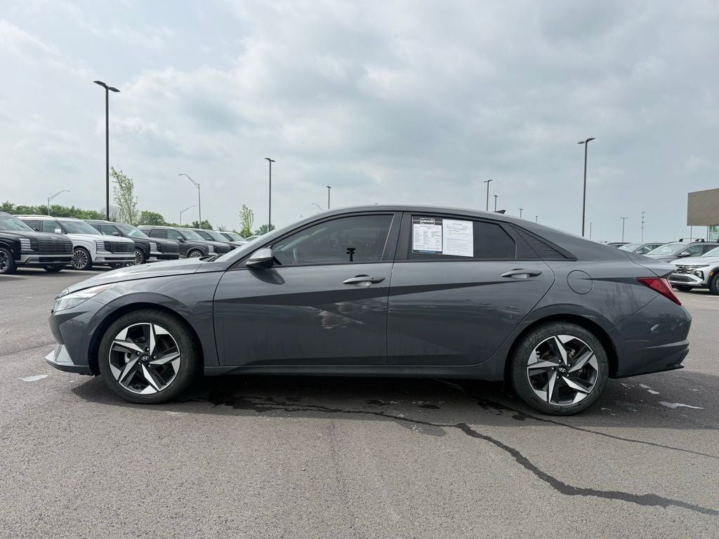 2023 Hyundai ELANTRA SEL
