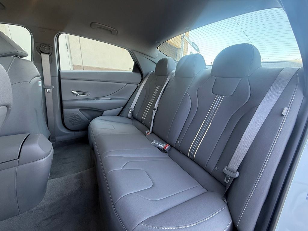 2023 Hyundai ELANTRA SEL