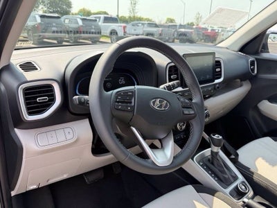 2024 Hyundai VENUE SEL