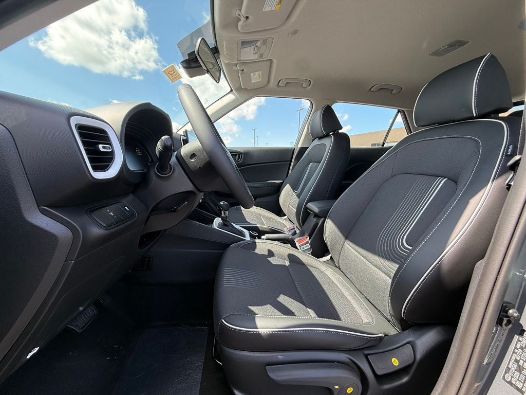 2026 Hyundai VENUE SEL W/Two-Tone Roof