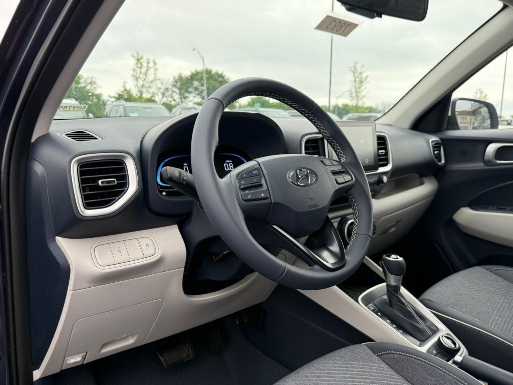 2026 Hyundai VENUE SEL W/Two-Tone Roof
