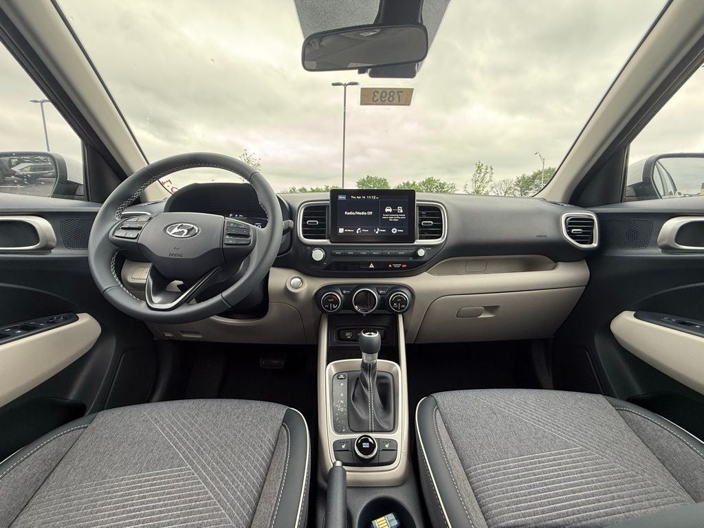 2026 Hyundai VENUE SEL W/Two-Tone Roof