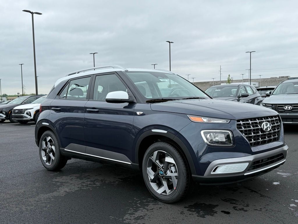 2026 Hyundai VENUE SEL W/Two-Tone Roof