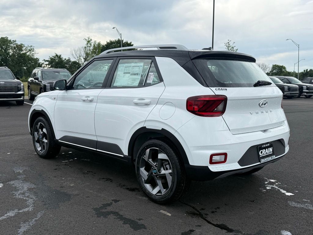 2026 Hyundai VENUE SEL W/Two-Tone Roof