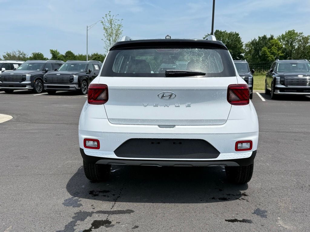 2026 Hyundai VENUE SEL W/Two-Tone Roof