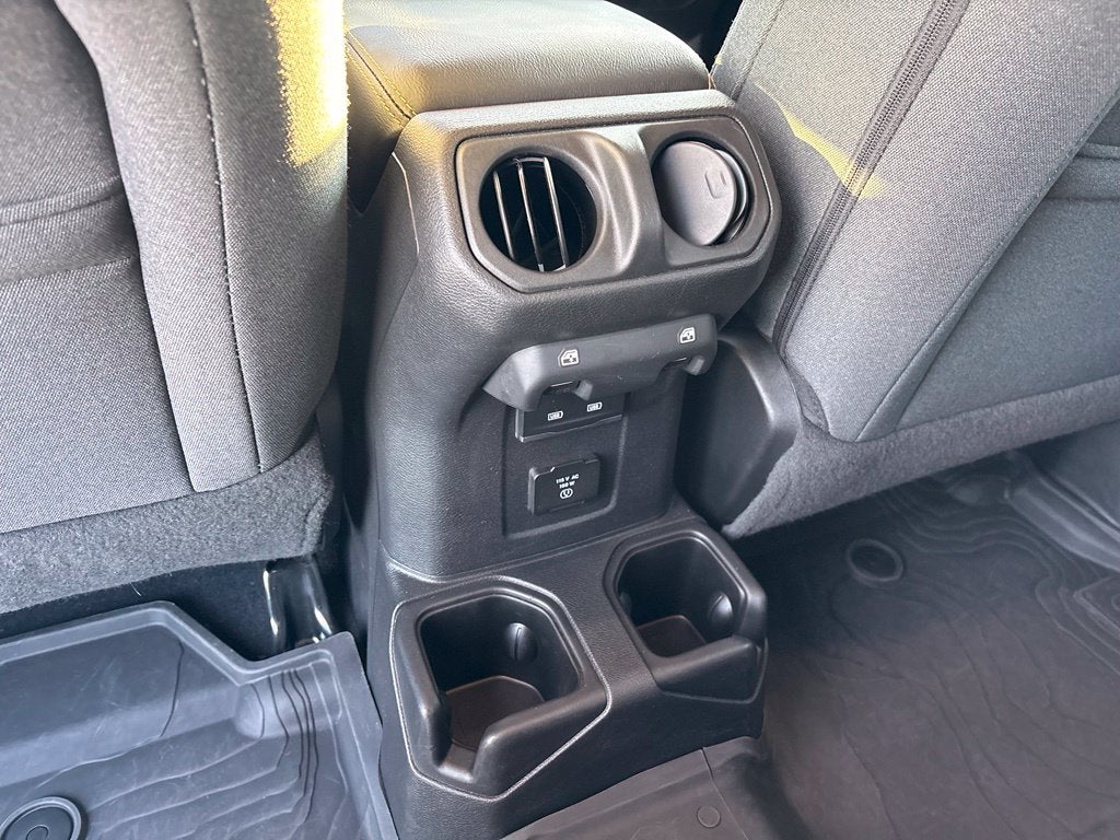 2024 Jeep Wrangler 4-Door Sahara - Photo 27