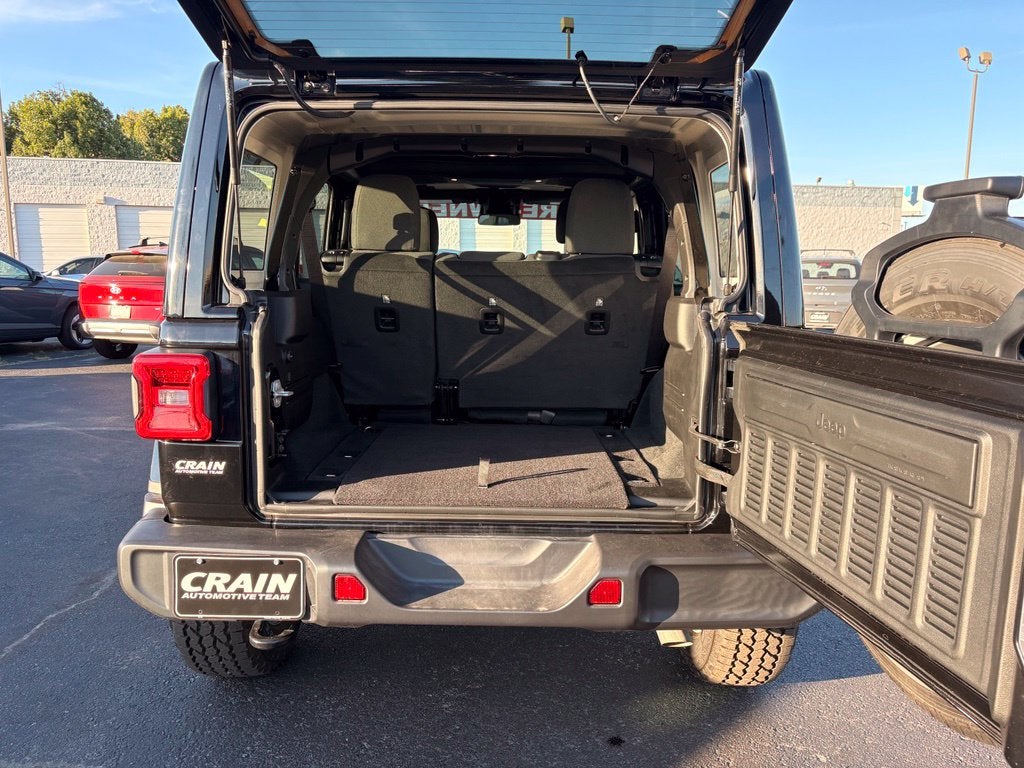 2024 Jeep Wrangler 4-Door Sahara - Photo 7
