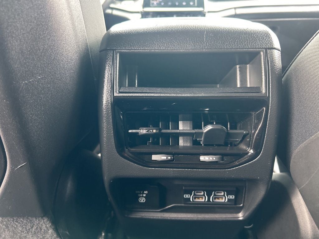 2024 Jeep Grand Cherokee Altitude 1-Owner / Clean Carfax / Altitude Appearance Pkg